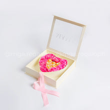 Load image into Gallery viewer, Mother's Day: HEART (with free custom names)