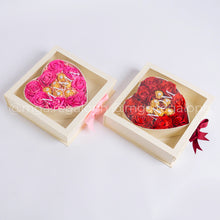 Load image into Gallery viewer, Mother's Day: HEART (with free custom names)