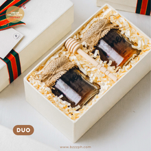 Load image into Gallery viewer, Cream Holiday: Honey 𝗗𝗨𝗢
