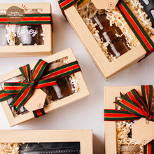 Load image into Gallery viewer, Brown Holiday: Honey + Tea - 𝗖𝗟𝗔𝗥𝗜𝗦𝗦𝗔
