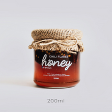 Load image into Gallery viewer, Honey Infusion - CHILI FLAKES HONEY
